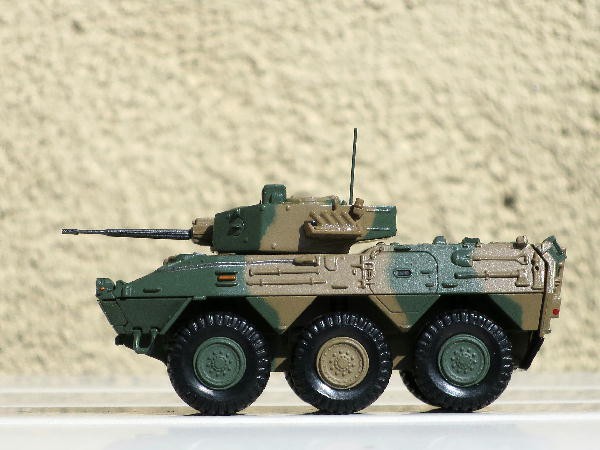 自衛隊モデルコレクション 機動戦闘車 陸上自衛隊 機動戦闘車 (プロトタイプ) (プラモデル) - ホビー