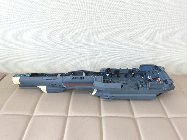 宇宙戦艦ヤマト2205 新たなる旅立ち 戦闘空母ヒュウガ