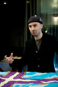 ストリートが融合したシルクスカーフ Julien David : verita