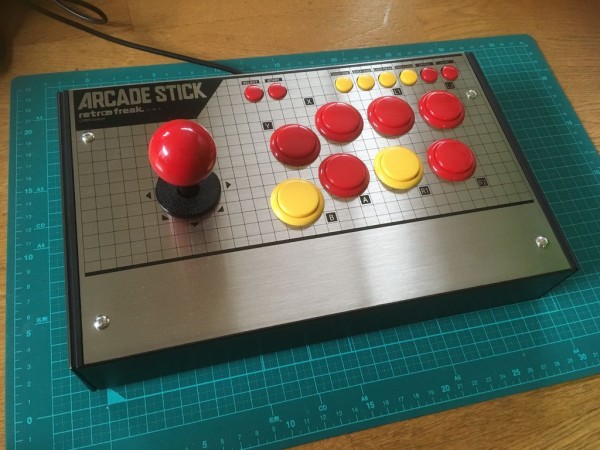 レトロフリーク用 アーケードスティック レトロフリーク用アーケードスティック｜サイバーガジェット