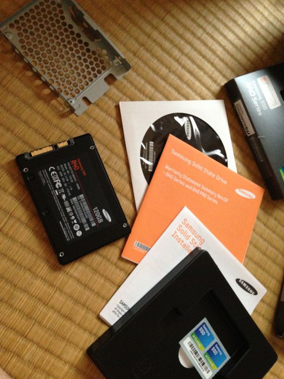 SSDが安くなってきたのでPS3に取り付けてみるの巻 : 魔王の引き出し