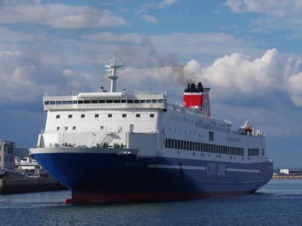 フェリーおおさかII : Sea Road