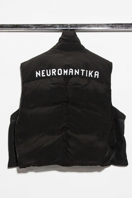 ☆JULIUS/ユリウス 17AW neu romantika プルオーバーパーカー 597CPM57