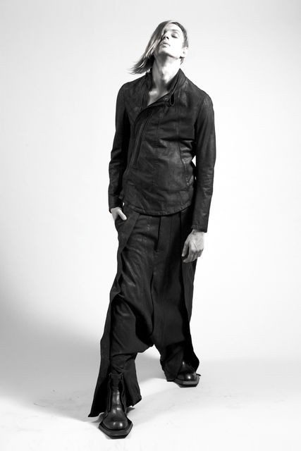 JULIUS - 10.5oz STRETCH DENIM / ブラック | Tempt