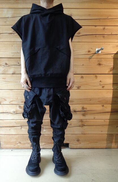 JULIUS PRE-FALL 25 [ EUROPA; ] SLEEVELESS HOODIE : VIBE_nagano