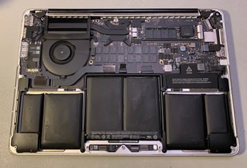 MacBook Pro Retina 13のヒンジトラブルを修理 : VC社長日記