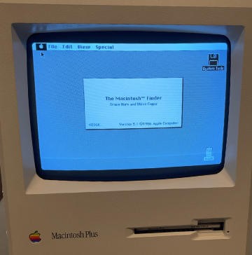 Macintosh Plus 起動！ : VC社長日記