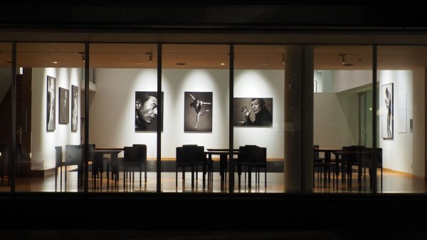 真作保証 海流に舞う 2001年 天使の羽根をもらったピエロ 油彩 木村信之 作 楽天市場】☆ 油彩画 F6号 木村由記夫 「王仁塚の桜（わに塚のさくら