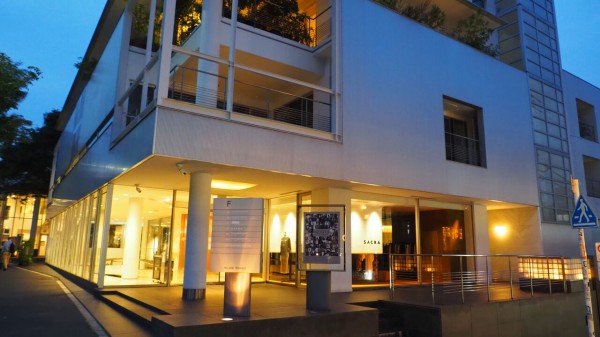 真作保証 海流に舞う 2001年 天使の羽根をもらったピエロ 油彩 木村信之 作 HIRO KIMURA写真展「HERO 3」にて羽生結弦選手写真展示を鑑賞する心