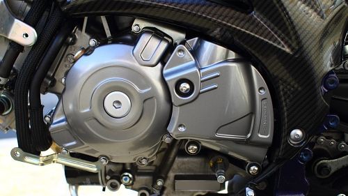 フロントスプロケットカバー装着 : vmichiとGladius400