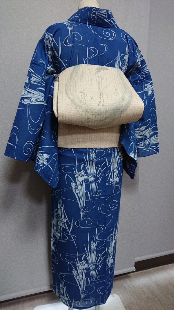三勝の綿絽 長板染の小紋 : 和布 菜桜 (店番日記)