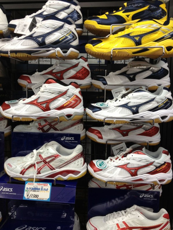 久々に並ぶシューズ ワケスポ日記 ワケスポーツ宇和店店長ブログ