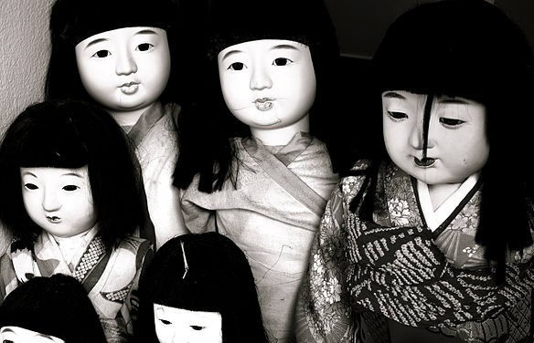 姉の遺髪が原材料の呪いの市松人形がもの凄い怖い この人形何も知らなければ骨董品の値打ちものに見えるらしく 泥ママに盗まれてしまったのだが はーどらっくｚ 修羅場 キチママ 武勇伝まとめ