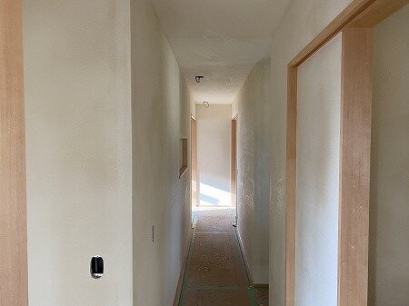 ほたて漆喰塗り 笑っていきましょ