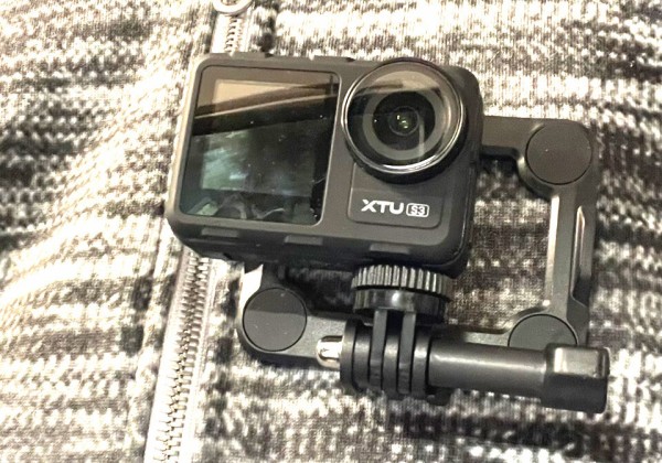 AKASO Brave 7 SDカード1個　予備バッテリー3個　ネックマウント AKASO Brave 7 SDカード1個 予備バッテリー3個 ネックマウント