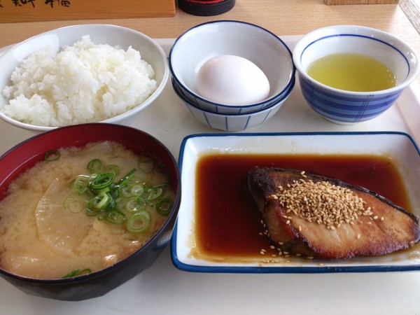 まいどおおきに食堂 ぶりの照焼き 東山水上行