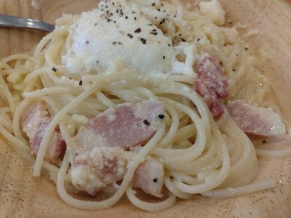 サイゼリヤ、カルボナーラ。 : 東山水上行..