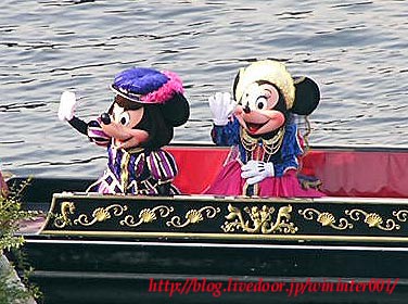 ゴンドラで初登場？のミッキー＆ミニー＆グーフィー : TDRな生活(-_