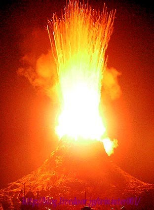 火の精の出現に共鳴するプロメテウス火山 ｔｄｒな生活 Ooｏ