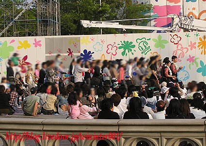 いったいその目的は パレードを追う方々 R ｔｄｒな生活 Ooｏ