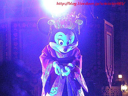 番町皿屋敷のお菊さんを演じるミニー ｔｄｒな生活 Ooｏ