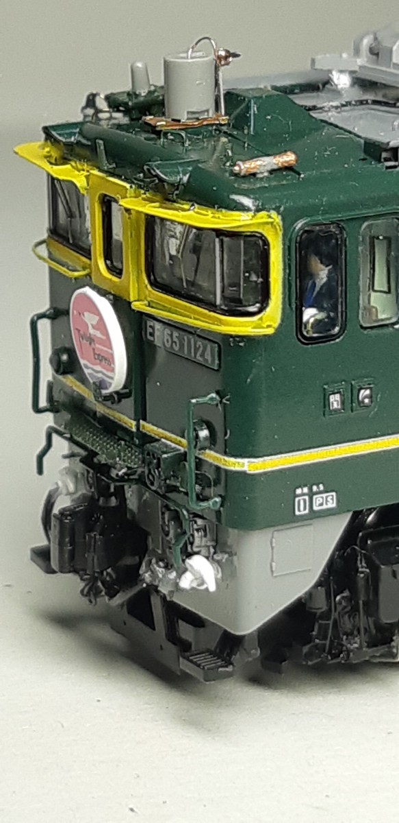 TOMIX 9165 JR EF65形電気機関車(1124号機・トワイライト色) 61HdShcRCCL._UF350,350_QL80_.jpg