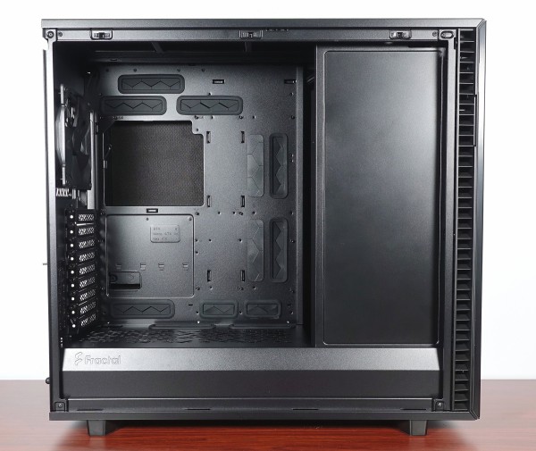 Fractal Design Define 7 XL」をレビュー。プロフェッショナル Fractal Design Define 7 XL」をレビュー。プロフェッショナル