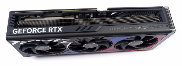 ASUS ROG-STRIX-RTX4090-O24G-GAMING」をレビュー : 自作と ASUS ROG-STRIX-RTX4090-O24G-GAMING」をレビュー : 自作と