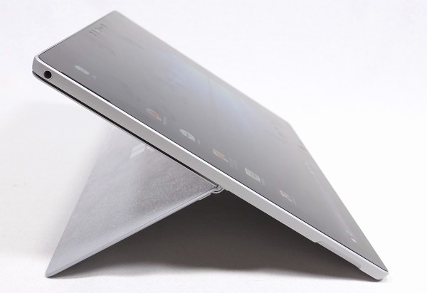 New Surface Pro(2017) Core i7/512GB FKH-00014をレビュー