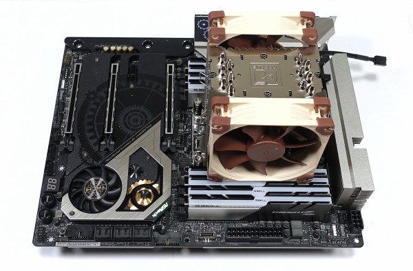 TR 3960X TRX40 Taichi メモリ8GB×4枚 クーラー