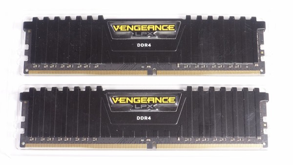 Ｐｒｅｍｉｕｍ Ｌｉｎｅ CORSAIR DDR4-4000MHz デスクトップPC用 メモリ VENGEANCE LPXシリーズ 32GB  16GB×2枚 CMK3