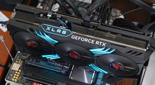 PNY GeForce RTX 4090 24GB XLR8」をレビュー。圧倒的な静音性で