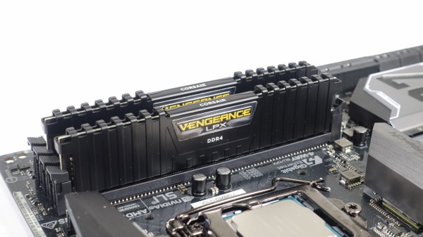 ロープロファイルOCメモリ「Corsair VENGEANCE LPX DDR4」をレビュー