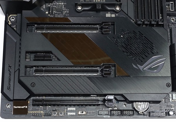 ASUS ROG CROSSHAIR VIII FORMULA」をレビュー。3世代8年ぶりに