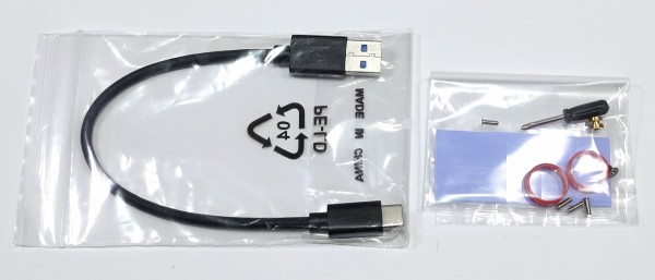 NVMe M.2 SSDをUSB3.1 Gen2に変換するエンクロージャーキット 