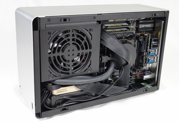 DAN Cases A4-SFX v2」をレビュー。Core i9 7980XEとNVIDIA TITAN Vを使ってロマン溢れるウルトラハイエンド機を組んでみた。  : 自作とゲームと趣味の日々