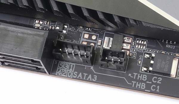 GIGABYTEからZ490対応のThunderbolt3増設PCIE拡張ボード「GIGABYTE GC ...