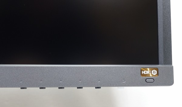 BenQ EW3270U」をレビュー。6万円で買えるHDR対応31.5インチ4K