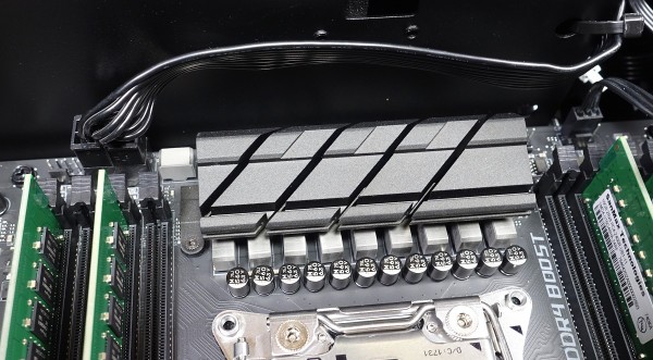 MSIグラフィックスカードの最高峰「GeForce RTX 2080 Ti