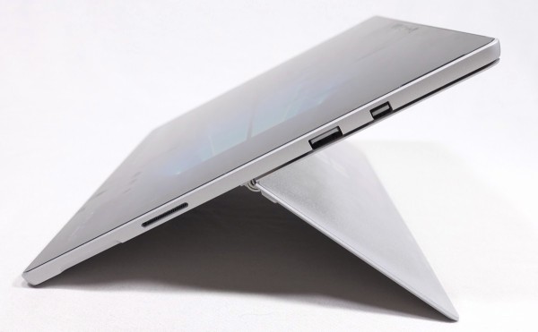 New Surface Pro(2017) Core i7/512GB FKH-00014をレビュー