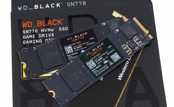 Western Digital WDS200T3X0E M.2 NVMe 内蔵SSD 2TB WD_BLACK SN770 NVMe SSD