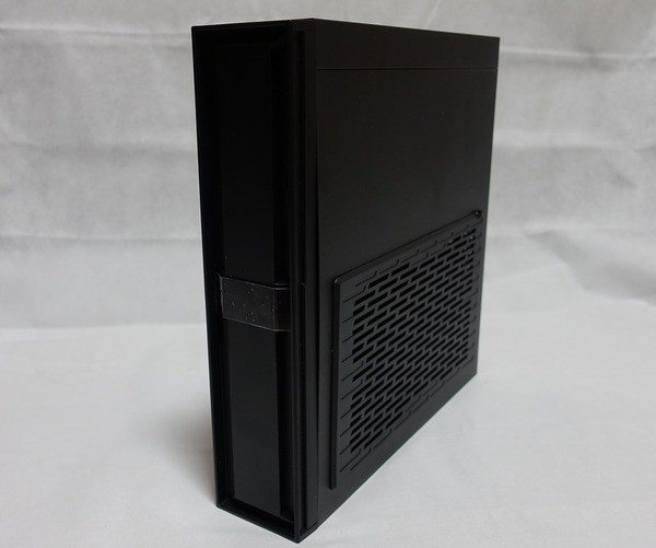 スリムPCケース「SilverStone SST-ML08B」でハイエンド自作PC