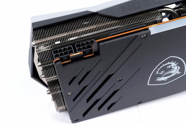 MSI Radeon RX 6800 XT GAMING X TRIO」をレビュー。Radeon初のGAMING 