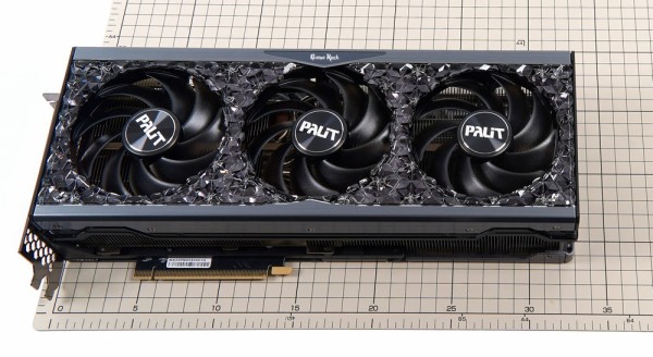 Palit GeForce RTX 4090 GameRock OC」をレビュー。GALLERIAにも