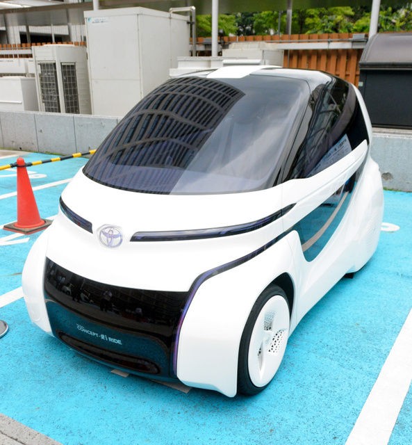 車以外で気軽に一人移動を 高齢者ら向け電動車など展示 サイクリング ウォーキング