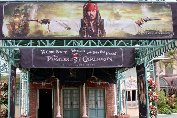 グリ パイレーツ に女海賊 アンジェリカ 登場 Tdl ミッキークルーズ ミカのディズニーリゾートへの旅 10