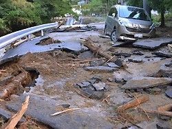三重 台風18号 ダム湖の２遺体 ｕｓｊに向かった母子と判明 日本の夜明け