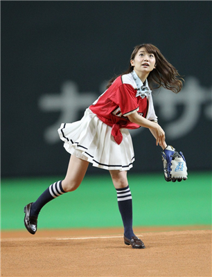 画像 動画 Akb大島優子の始球式がエロい ワロス速報