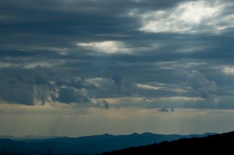 落ち込んだときは な人の本を読むのがおすすめ ただし注意事項あり 本を読もう きっといいことあるから