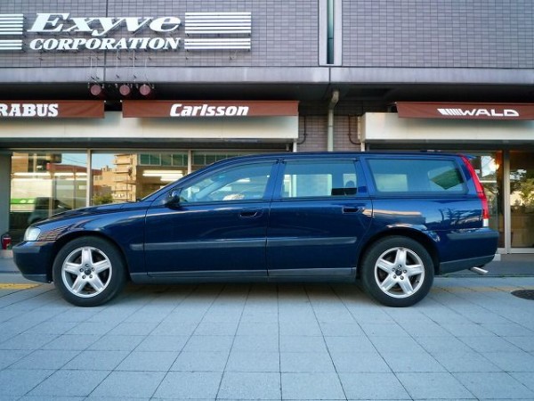 大阪から全国へ高品質の激安中古車販売 紺 H14 ボルボv70 Etc付き 右h 激安中古ベンツ 大阪benz販売センター